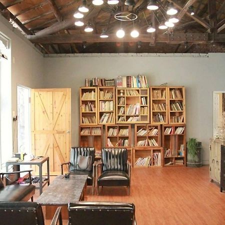 Tainan Macarthur Homestay Esterno foto